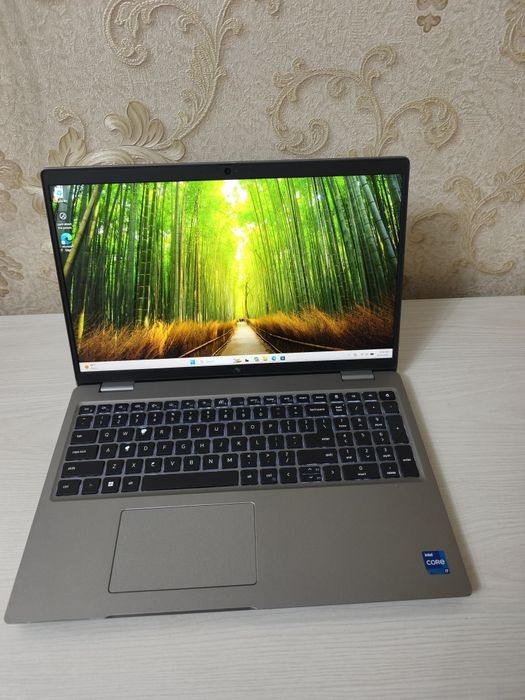 Dell Precision 3571 Workstation