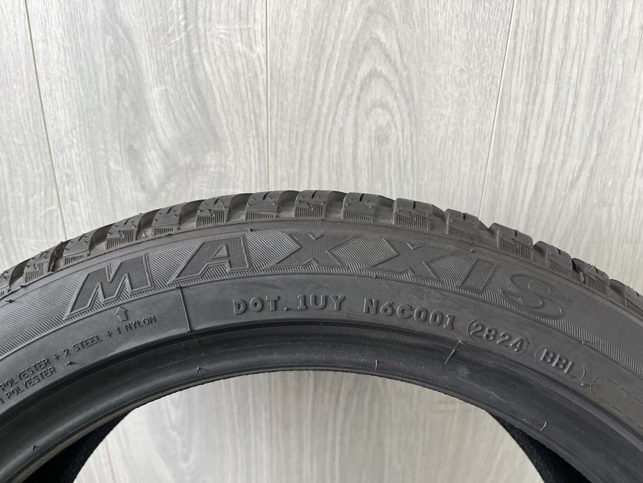 Всесезонни гуми 215/50/18 Maxxis