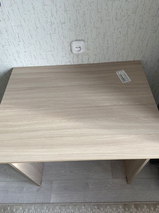 срочно продам компьтерный стол