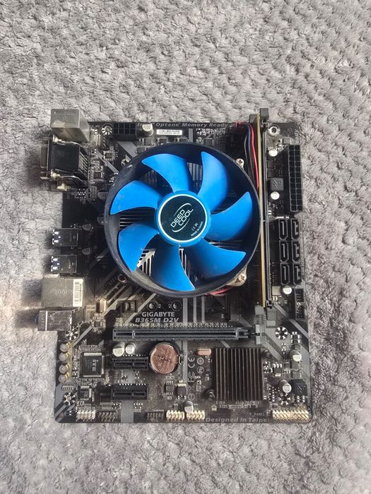 Материнская плата