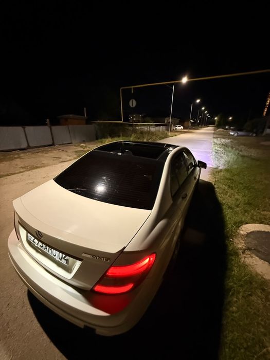В продаже Mersedes Benz c-шка