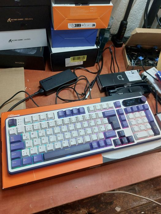 Tastatura gaming mecanica rgb purple,white Rk Kludge s98 limited noua