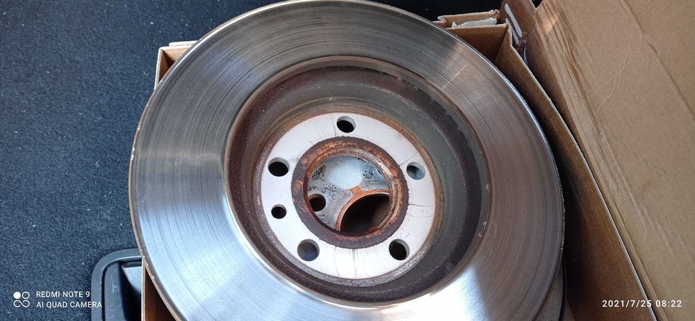 Спирачни дискове и накладки за опел астра к 2017г.