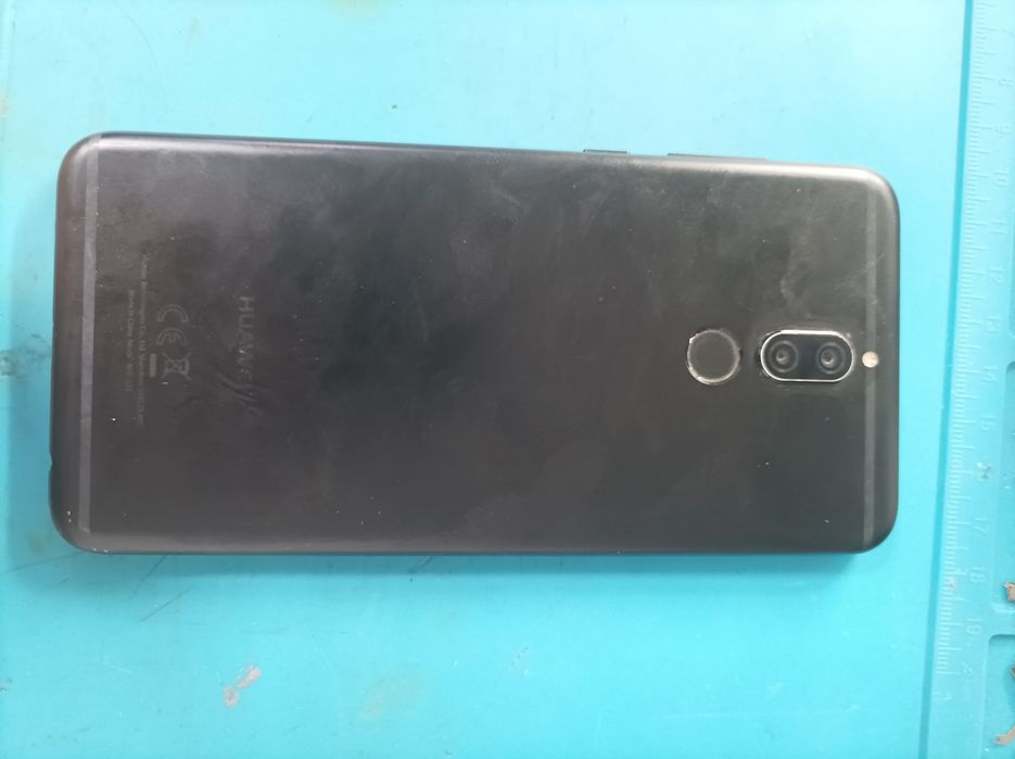 Телефон б/у срочно