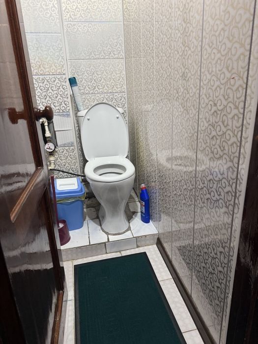 3xonali yangi remontli uy sotiladi