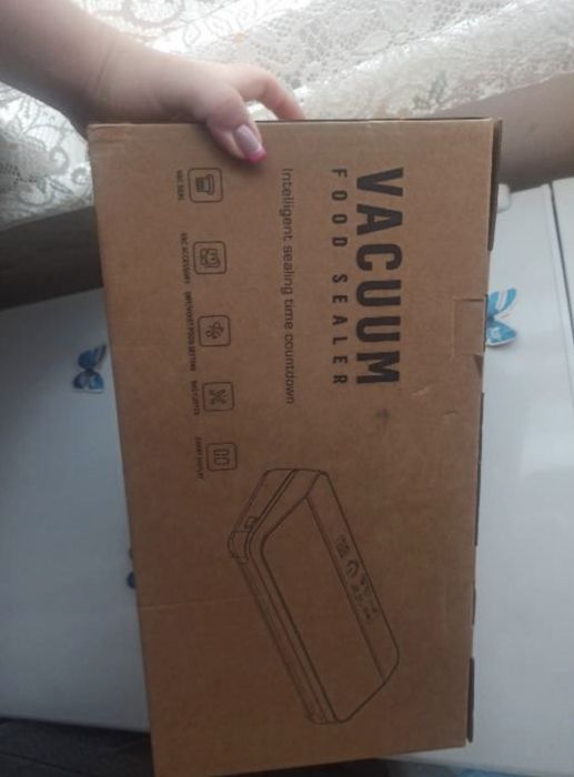 Вакуумный упаковщик НАРООКО чёрный