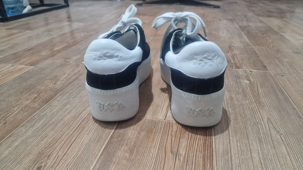 Для девушек и женщин