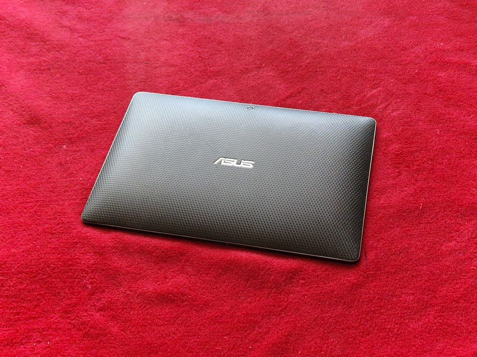 Tableta Asus pentru colecție sau piese