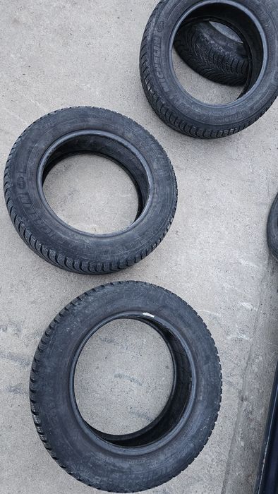 Cauciucuri 205 / 60 R15 _ 195/70 R14 stare perfecta