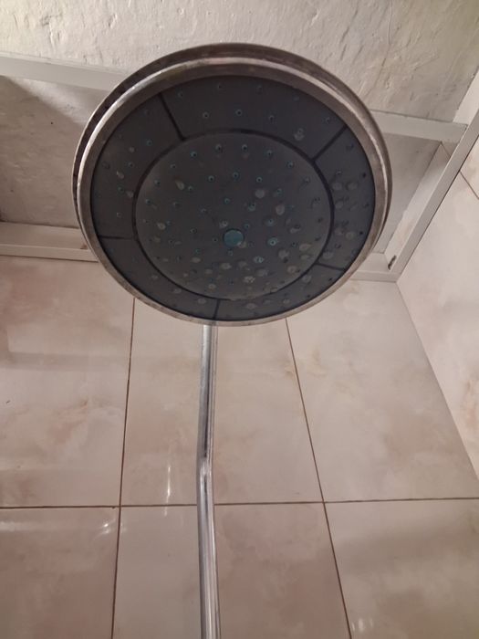 Смесител с душ действащ