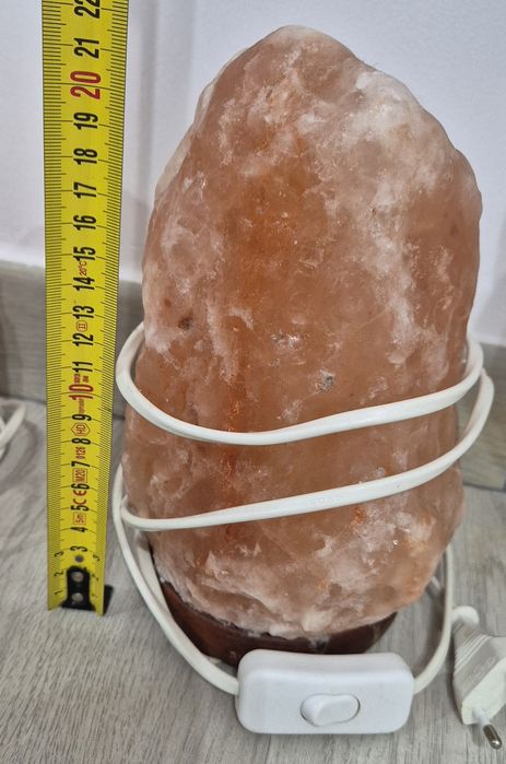 Vând 2 lămpi cu sare de Himalaya 110 ron setul 2 buc