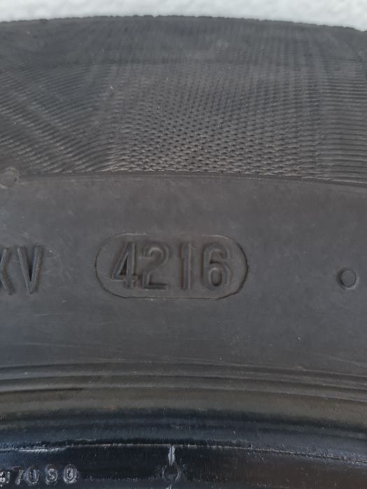 Зимни гуми 4 броя CONTINENTAL ContiWinterContact TS830P 215 65 R17 дот 4216