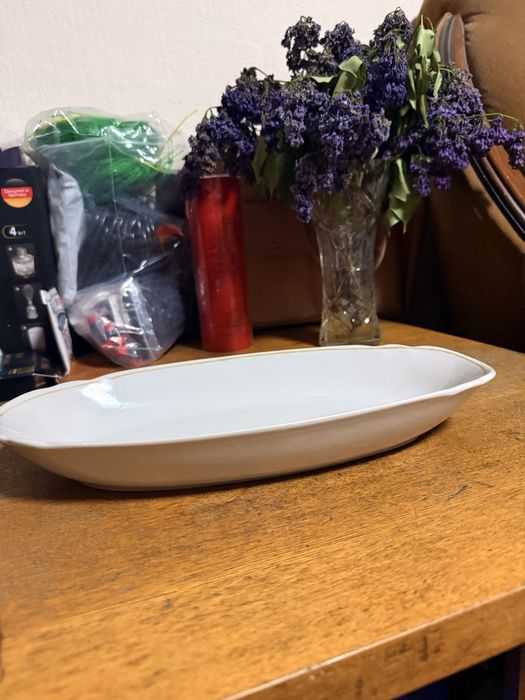 Продам/отдам  салатницу овальную