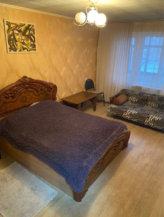 Квартира по суточно район достжк молл
