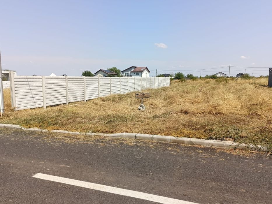 Vând teren intravilan zona aeroport