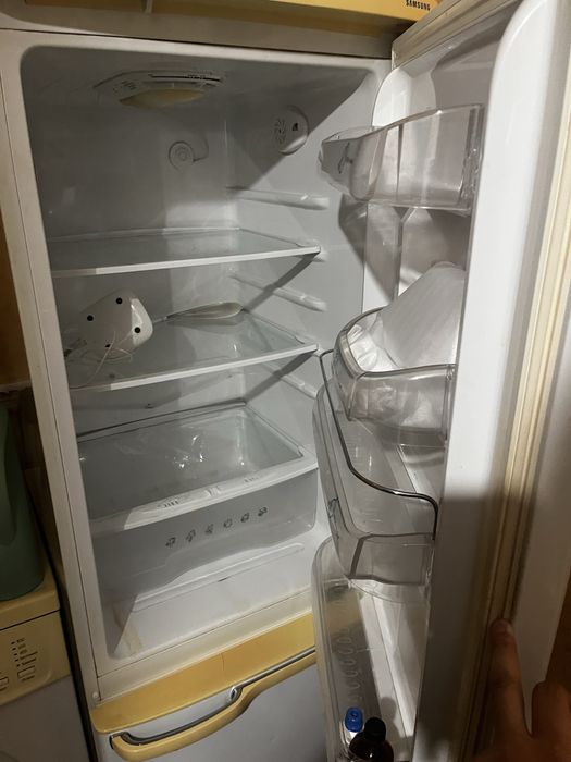 Холодильник на запчасти