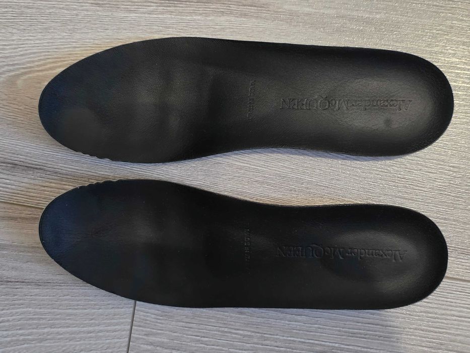 Adidasi Alexander Mcqueen 38.5