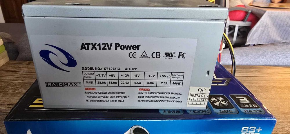 Sursa 500W RAIDMAX KY-600ATX, 20+4 MB, 4 CPU, 2 x SATA, 6 x MOLEX