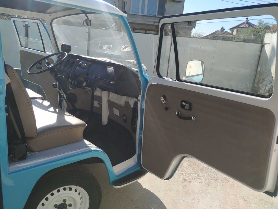 Ретро VW микробус под наем за сватба, абитуриентски бал, клип, реклама