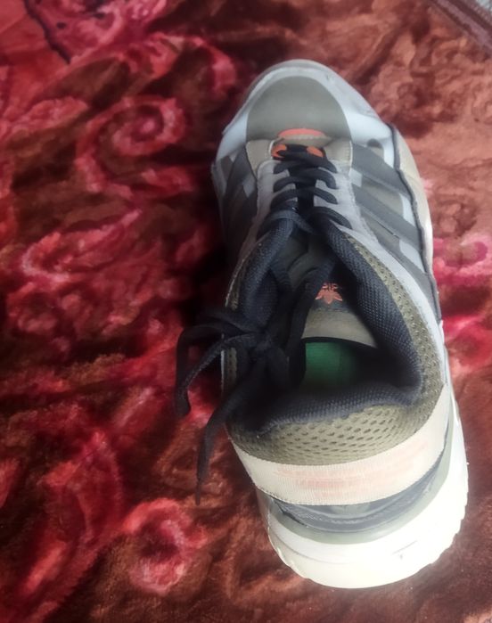 Кроссовки Adidas