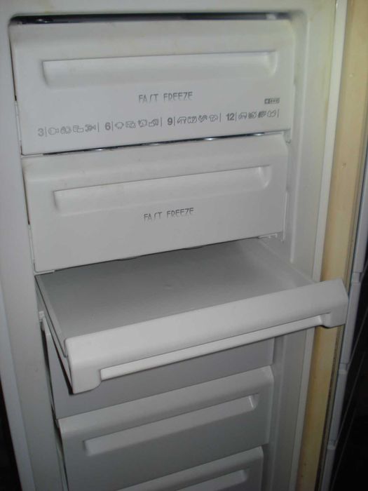 congelator 6 sertare zanussi