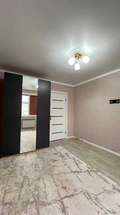 продам 2 комнатную на Шанхае