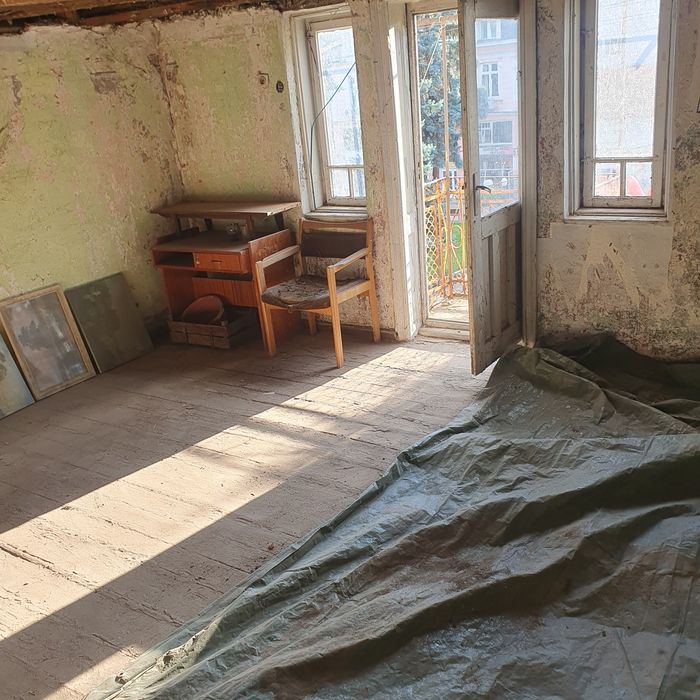 Етаж от къща 82кв.м в центъра на Кюстендил