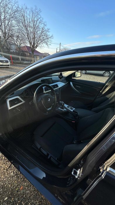Vând BMW Seria 3 F30 320i