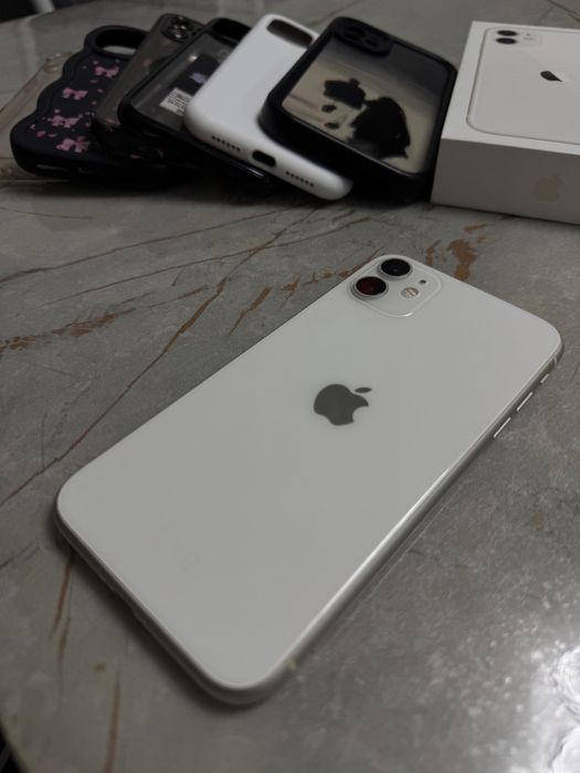 Продам iPhone 11 128 GB