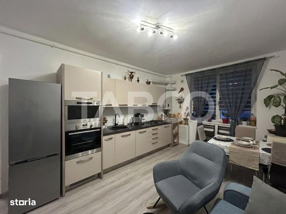 Apartament 3 camere utilat si mobilat cu balcon si parcare in Selimbar