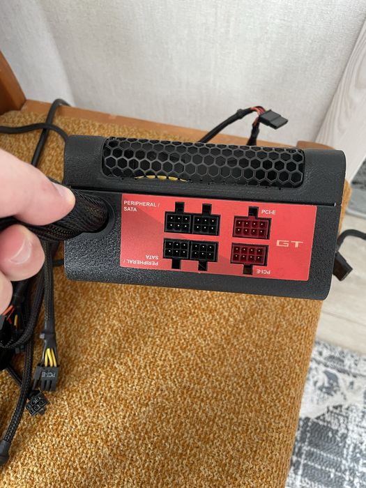 Блок питания AeroCool GT 1050s