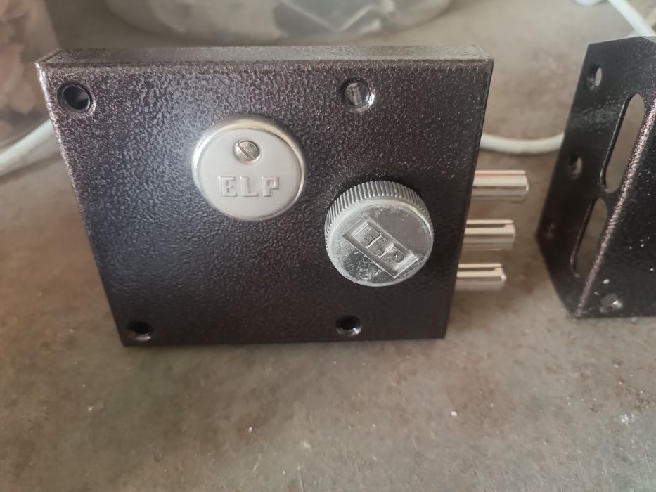 Продам гаражный замок