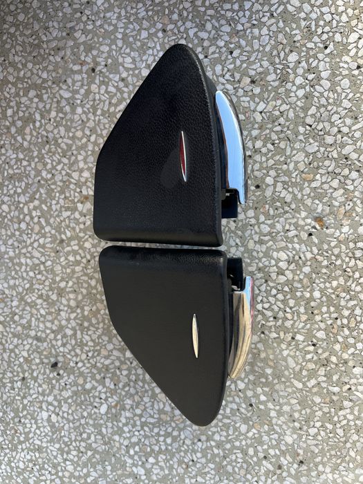 Кожени пепелници за Mercedes W219