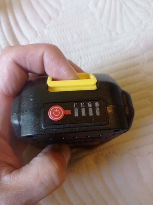 Шуруповёрт DeWalt
