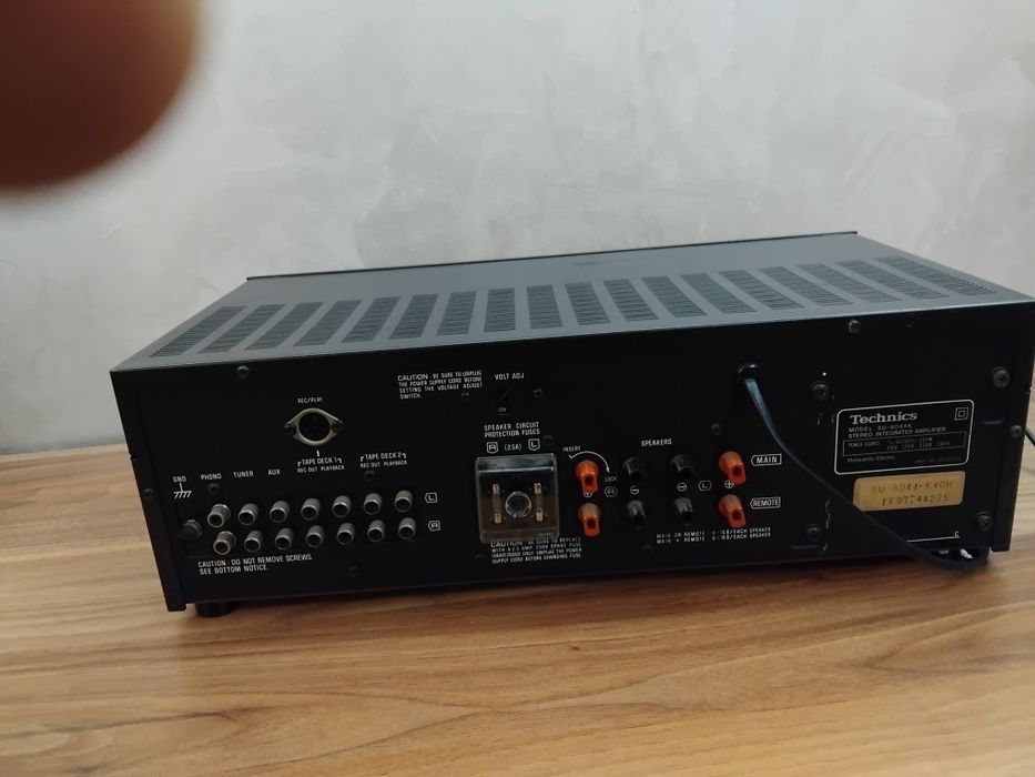 Technics su-8044k