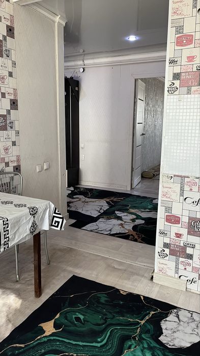 продам 2 ух ком кв