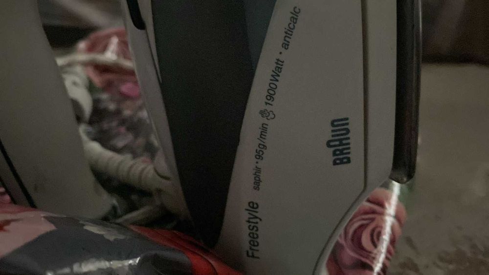 Утюг braun freestyle