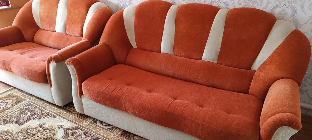 Продам диваны и кресло