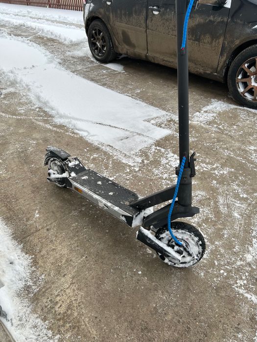 Vand trotineta electrică!