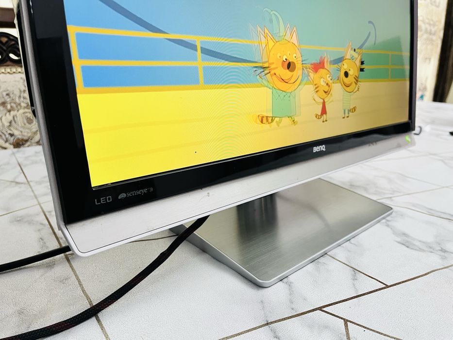 Монитор Benq 24 дюйм в отличном состоянии