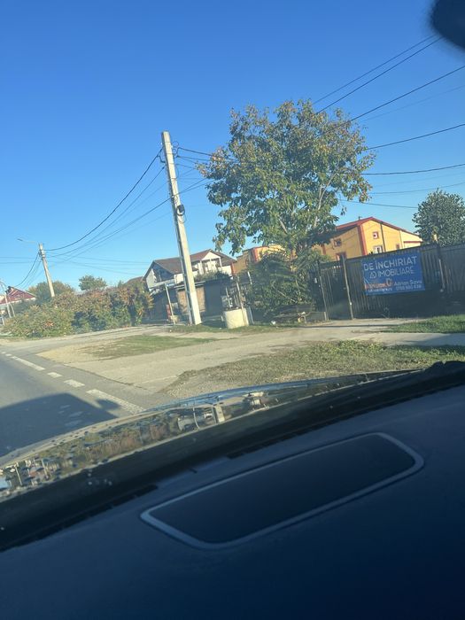 Teren de vanzare cu utilitati