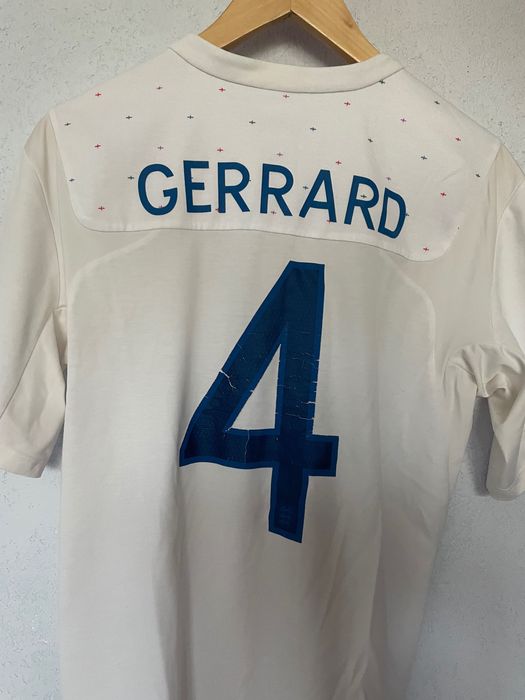 Футболни тениски