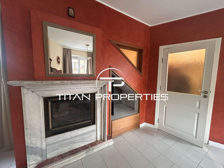 Дава се под наем Мезонет в Варна, Център - 77 кв.м за 588.03 € - Снимка #1