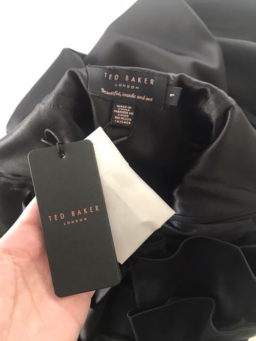 Малка черна рокля TED BAKER LONDON