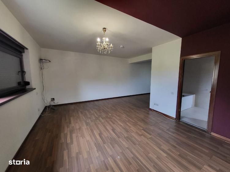 Vilă Spațioasă Tunari | Zonă Centrală | 6 Camere | 5 Băi |