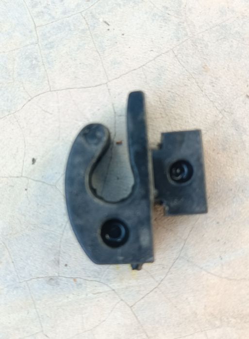 Cârlig  prindere plasă porți fotbal cu canal