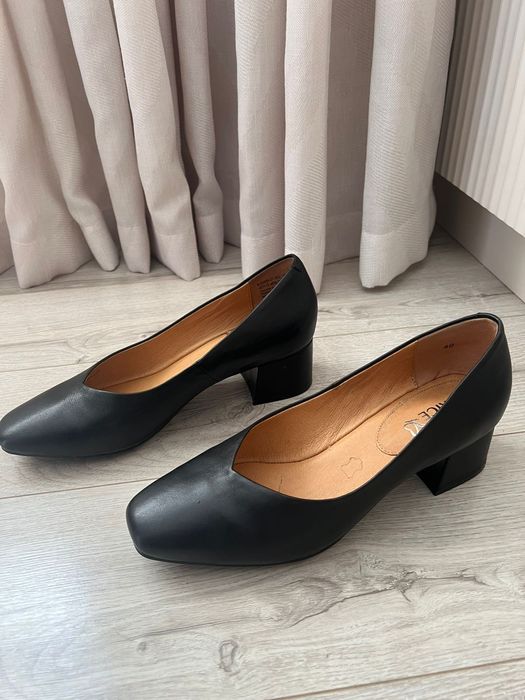 Продам туфли женские