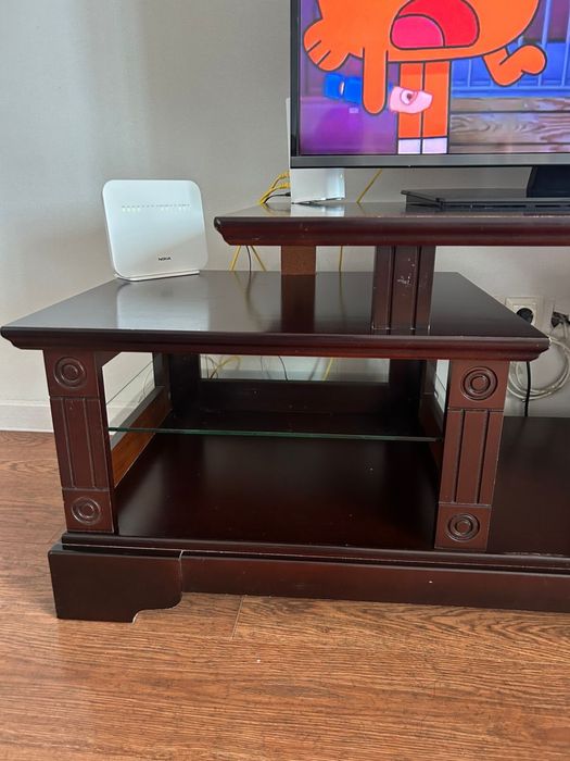 Продам журнальный стол.