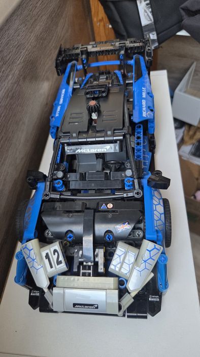 LEGO Technic McLaren Senna GTR