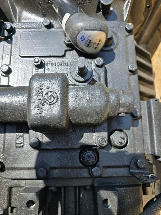 Продам кпп на манипулятор “Dongfeng”